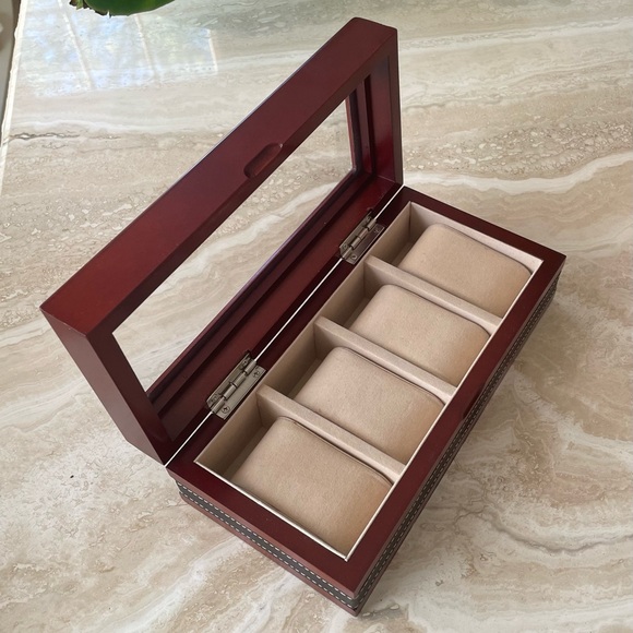 Chaps Elegant Wooden 4 slot Watch Box with Glass Lid & 3 Watches - Picture 3 of 16